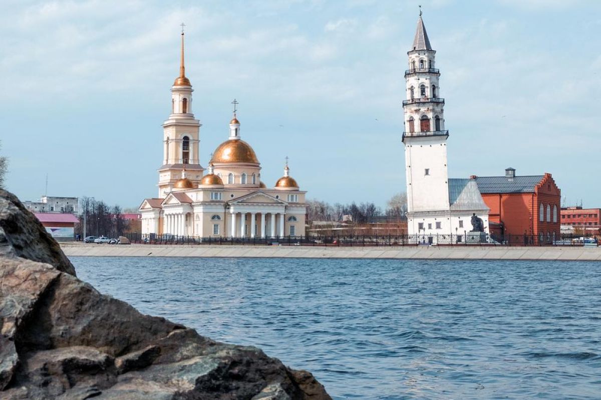 ИНДУСТРИАЛЬНЫЙ РИТМ УРАЛА: ЕКАТЕРИНБУРГ, НИЖНИЙ ТАГИЛ, НЕВЬЯНСК