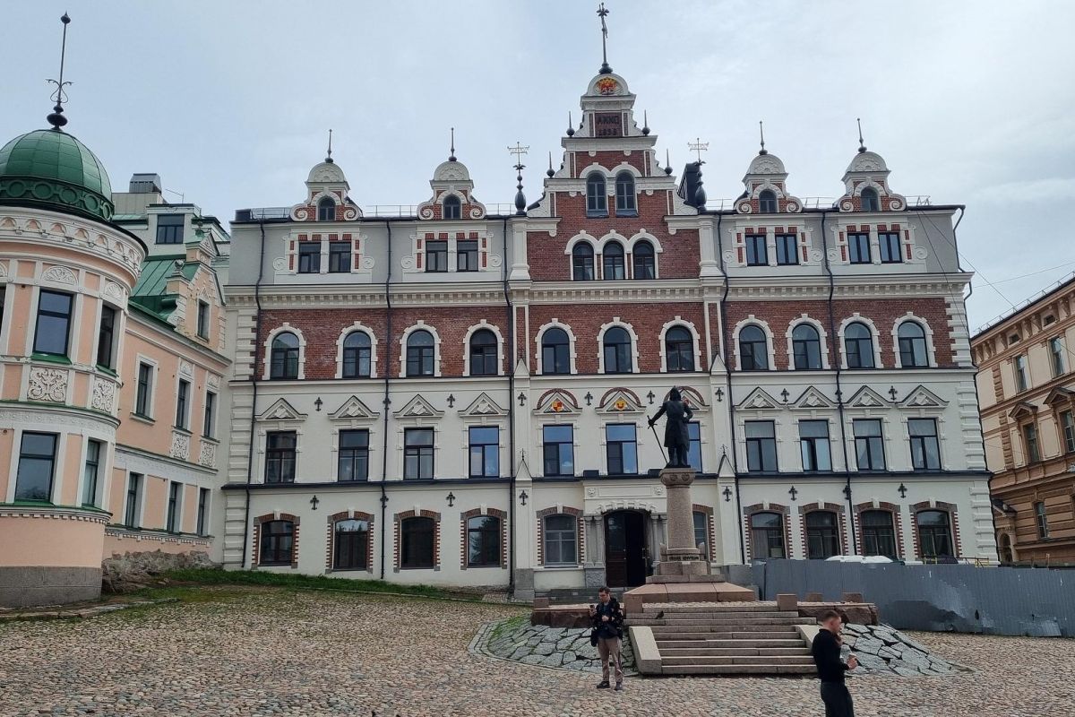 НОВОГОДНИЙ ТУР! КАЛИТКА В КАРЕЛИЮ. Выборг, Рускеала, Санкт-Петербург