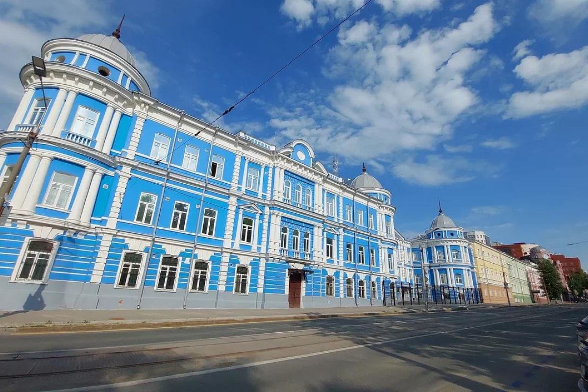 ПЕРМЬ КАК ИСКУССТВО. ГАЛЕРЕЯ И КОНФЕКТОРИЯ