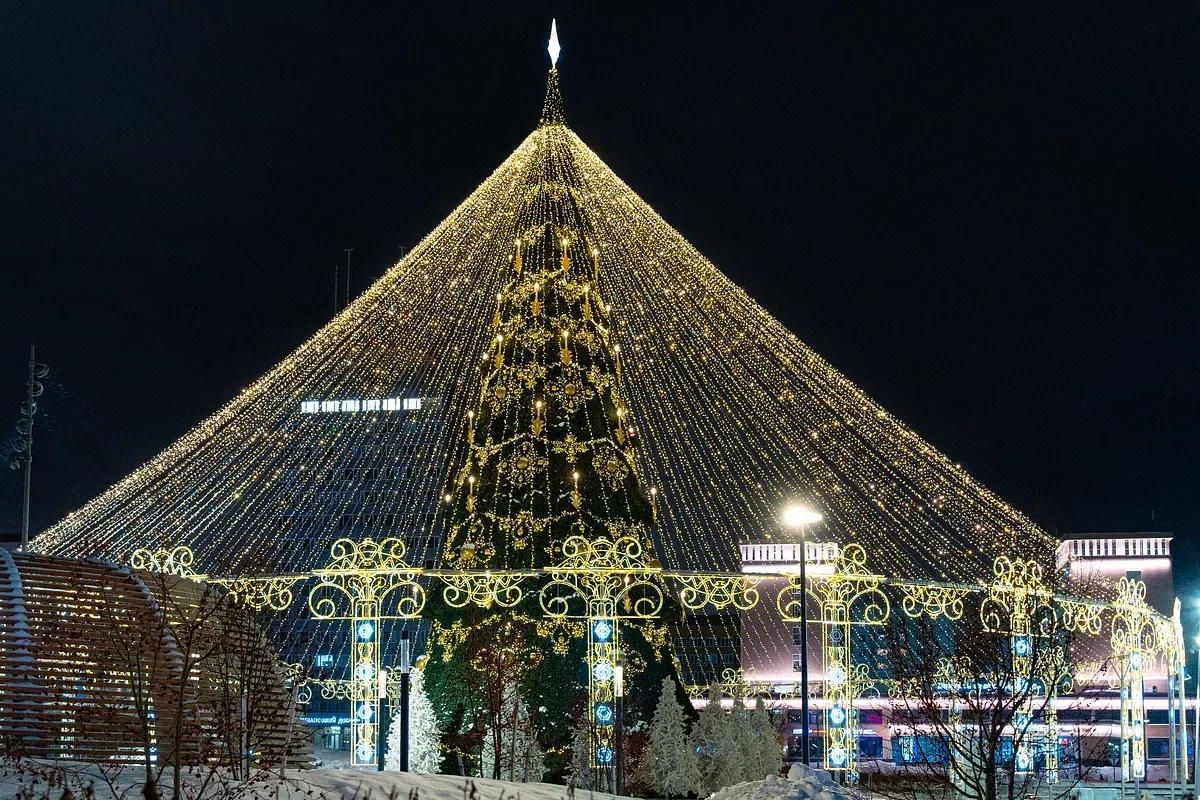 НОВЫЙ ГОД В ПЕРМИ! ГАЛЕРЕЯ И КОНФЕКТОРИЯ!